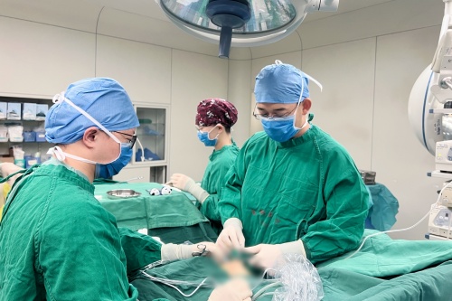 泌尿外科腹腔镜手术 (1).jpg