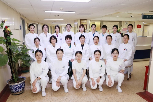 血液科科室合影_副本_副本.jpg 血液科科室合影_副本_副本.jpg