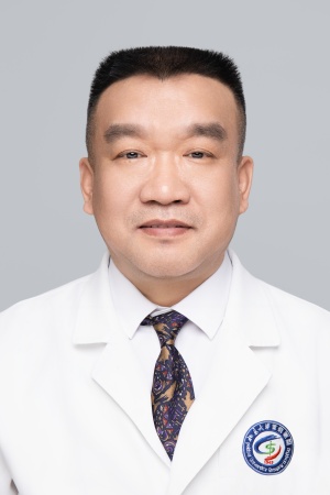 李伟